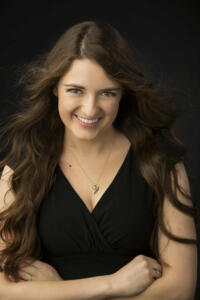 Shantel DellaRose - Photographer